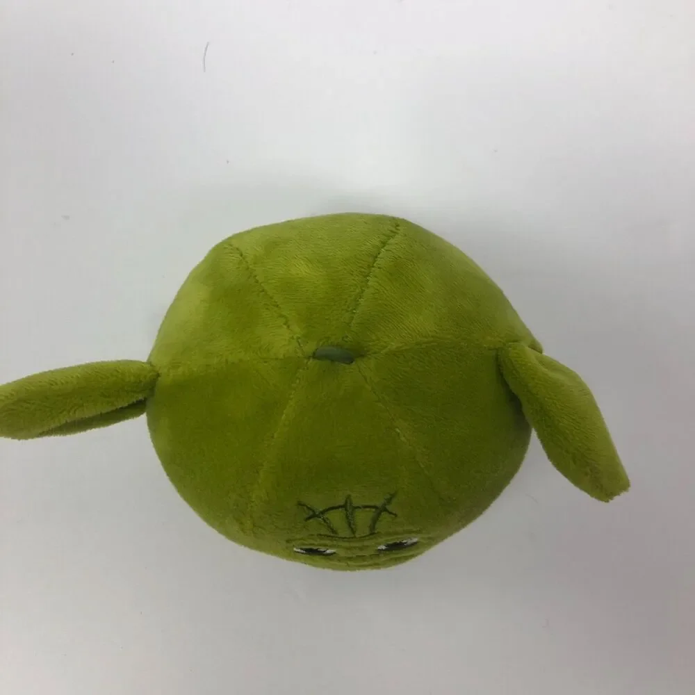 Hallmark Disney YODA Star Wars Fluffballs Plush Ball Stuffed Animal Toy Ornament